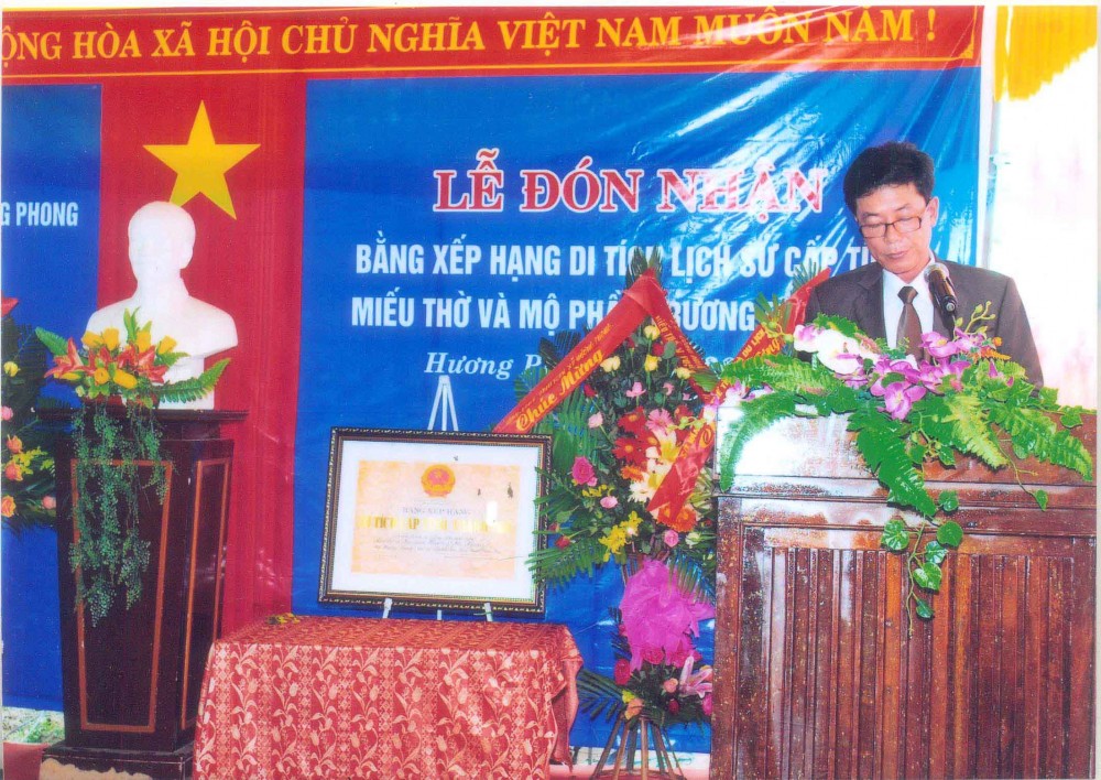 Bí thư đảng ủy xã Hương Phong phát biểu